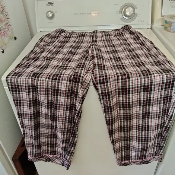 Victoria's Secret Pajama Set Plaids & Bows Sz. XL - Picture 13 of 16
